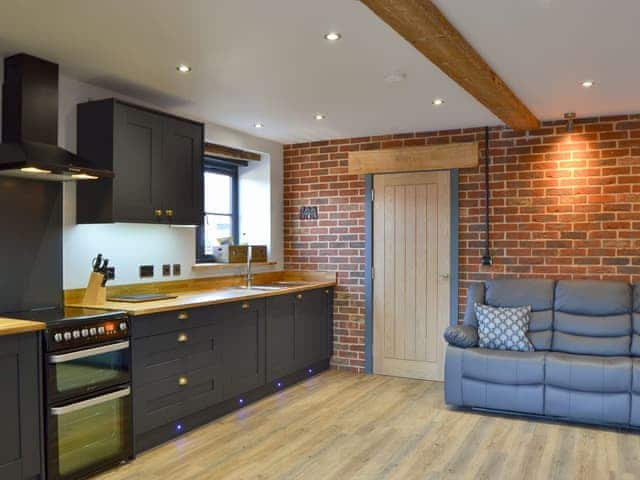 Open plan living space | Jupiter Barn - Swafield Barns, Swafield, near North Walsham