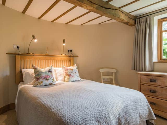 Double bedroom | Mallingdown Farm, Piltdown