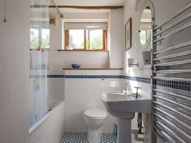 Bathroom | Mallingdown Farm, Piltdown