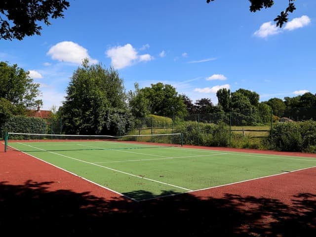 Tennis court | Mallingdown Farm, Piltdown