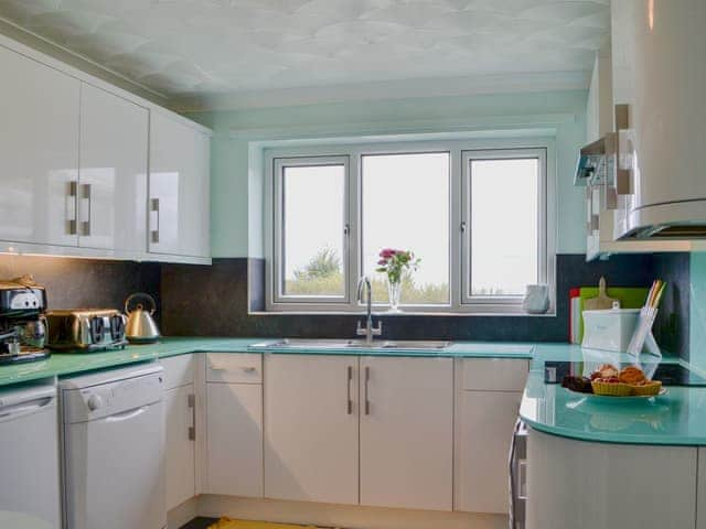 Kitchen | Sunny Crest - Hunmanby Gap Cottages, Hunmanby Gap, near Filey