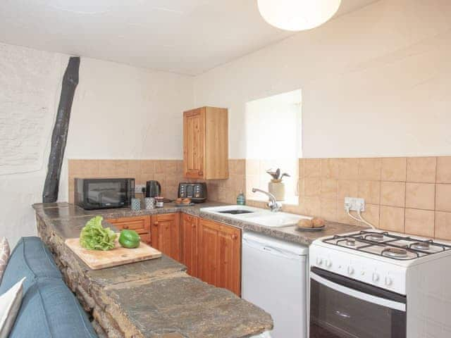 Kitchen | Linhay - Summercourt Cottages, Looe