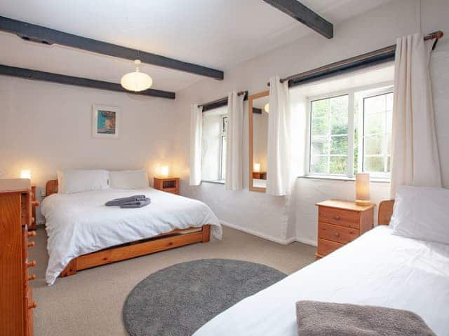 Bedroom | Linhay - Summercourt Cottages, Looe