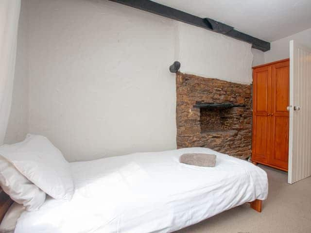 Bedroom | Linhay - Summercourt Cottages, Looe