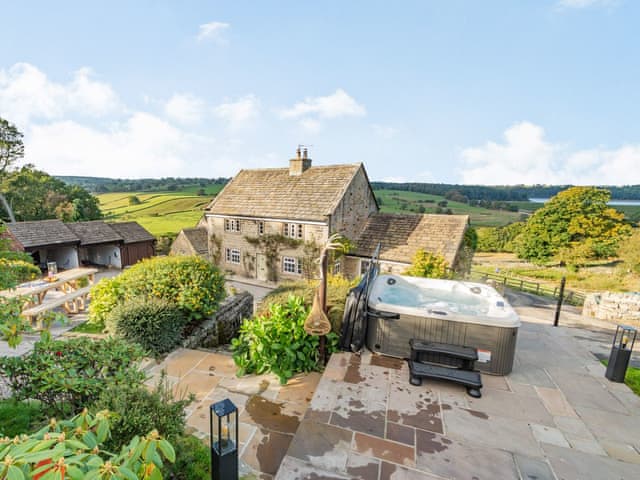 Setting | Buryemwick, Jack Hill, near Harrogate