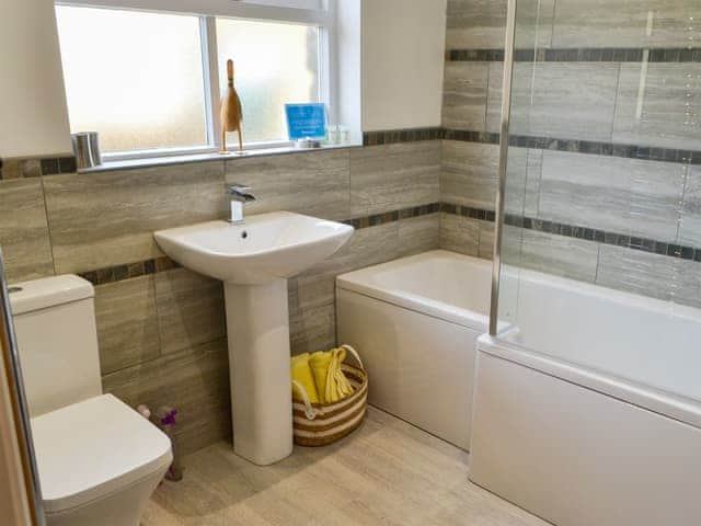 Bathroom | Shepherd&rsquo;s Cottage, Longframlington