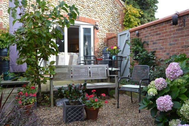 Garden | Sea Holly Cottage, West Runton