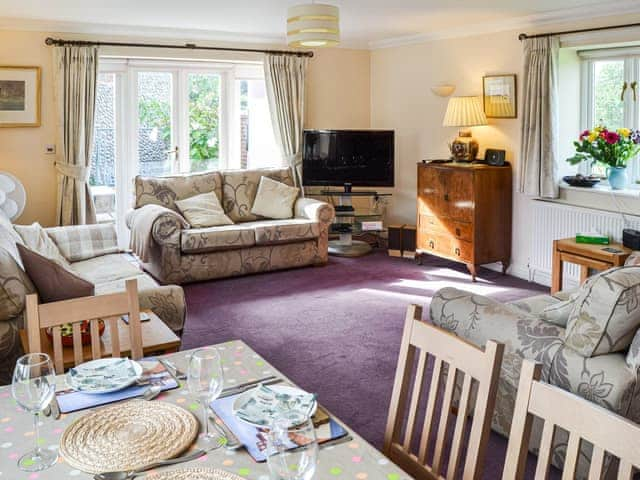 Living room/dining room | Sea Holly Cottage, West Runton