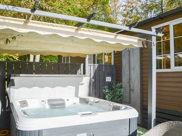 Hot tub | Hazon Burn Lodges- Hazon Burn Luxury Lodge - Hazon Burn Lodges, Swarland, near Warkworth