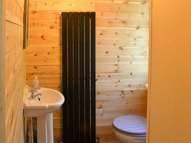 En-suite | Hazon Burn Lodges- Hazon Burn Luxury Lodge - Hazon Burn Lodges, Swarland, near Warkworth