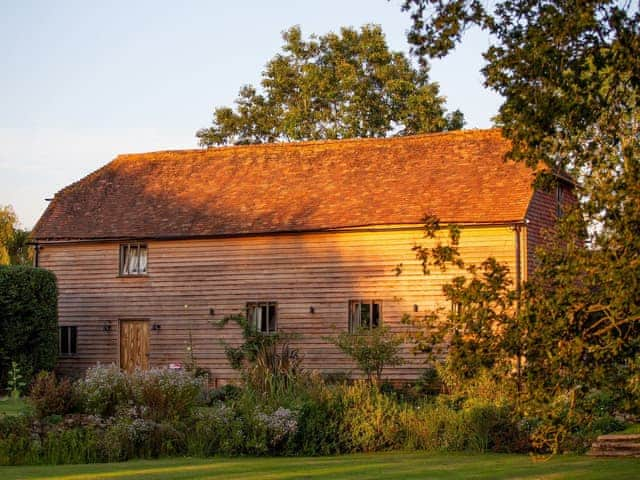 Exterior | Sparr Farm Barn, Wisborough Green, near Billingshurst