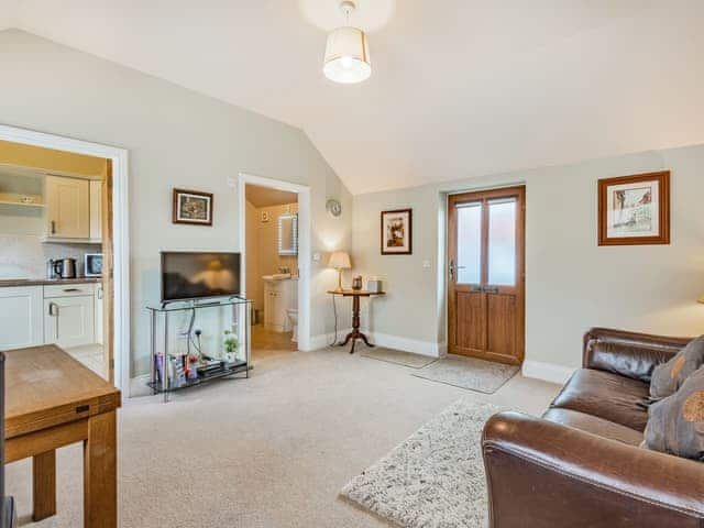 Living room/dining room | Rose Cottage Farm - The Potting Shed - Rose Cottage Farm , Horsington