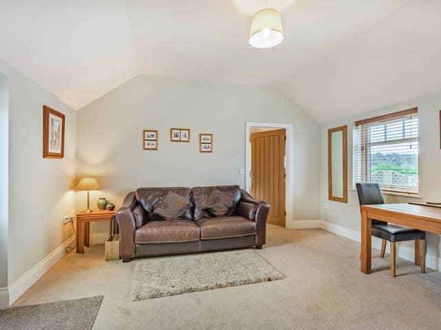 Living room/dining room | Rose Cottage Farm - The Potting Shed - Rose Cottage Farm , Horsington