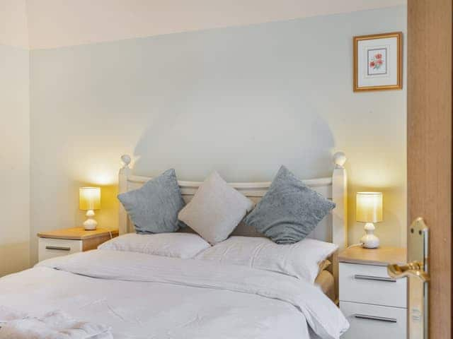 Double bedroom | Rose Cottage Farm - The Potting Shed - Rose Cottage Farm , Horsington