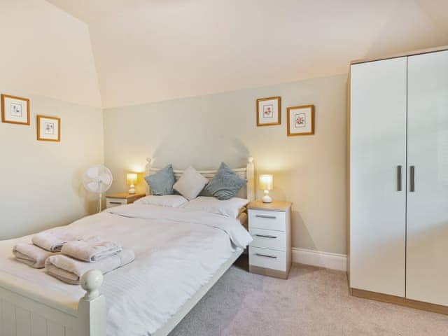 Double bedroom | Rose Cottage Farm - The Potting Shed - Rose Cottage Farm , Horsington