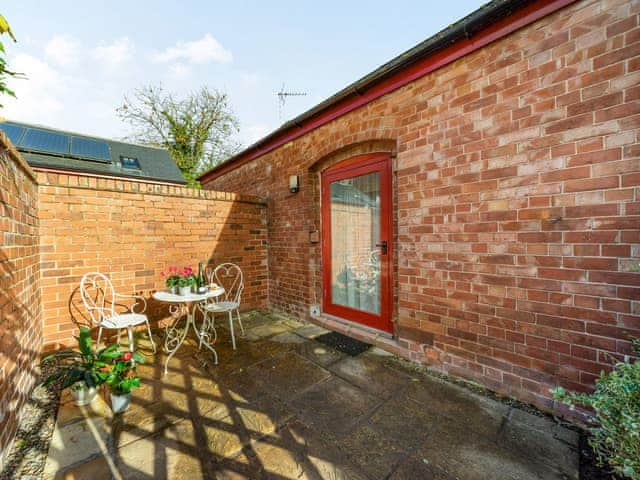 Sitting-out-area | Mereside Farm-The Old Dairy - Mereside Farm, Ellesmere