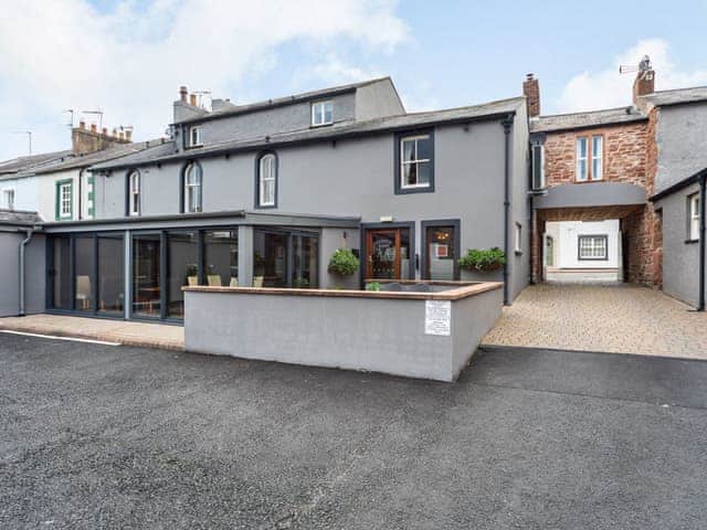 Parking | The Scotch Arms Mews, Brampton