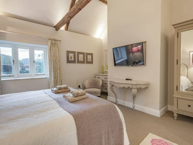 Double bedroom | Orchard Farmhouse, Wighton