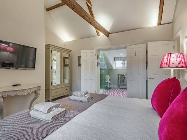 Double bedroom | Orchard Farmhouse, Wighton