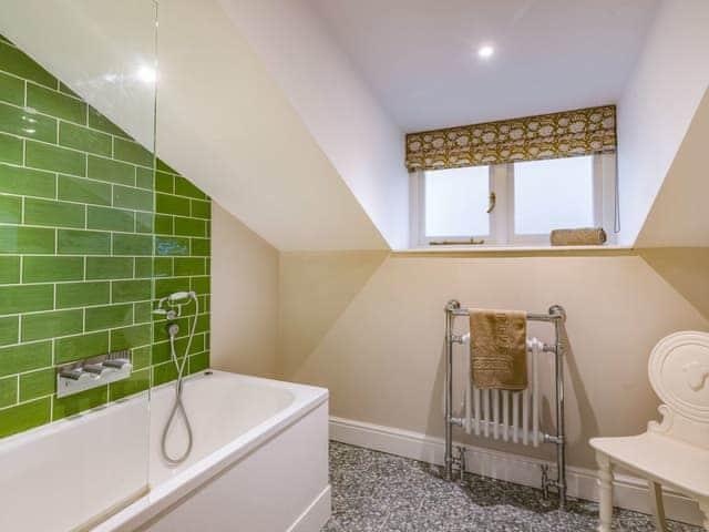 Bathroom | Orchard Farmhouse, Wighton