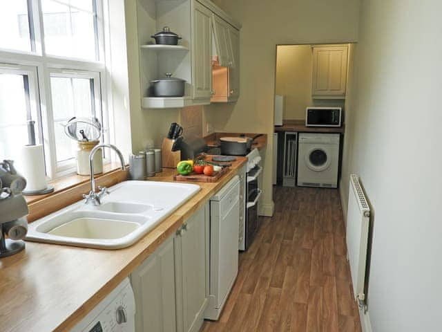 Kitchen | Granary Cottage, Hopton-on-Sea