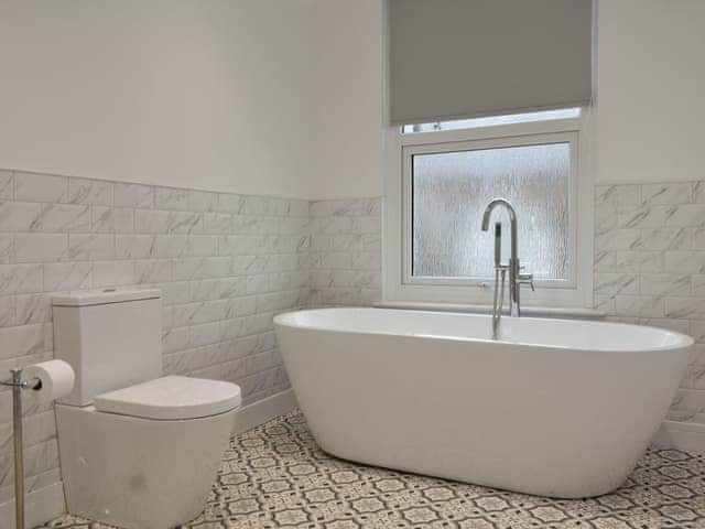 Bathroom | Helvellyn House, Keswick