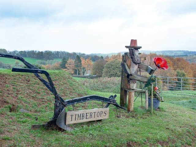 Garden and grounds | Challette at Timbertops, Washfield, near Tiverton