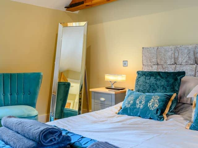 Double bedroom | Greyhound Cottage, Louth