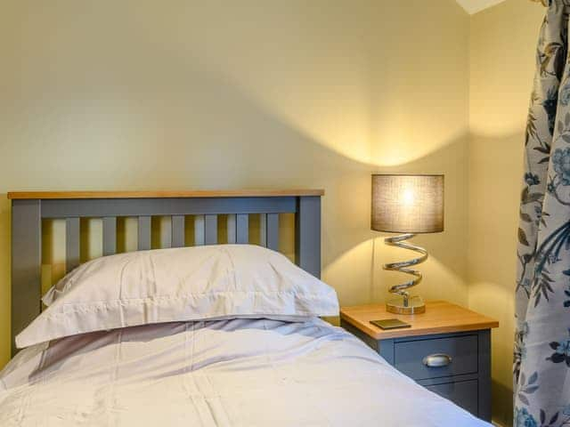 Twin bedroom | Greyhound Cottage, Louth