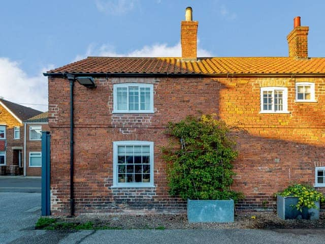 Exterior | Greyhound Cottage, Louth