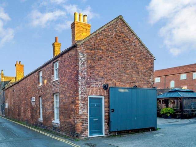 Exterior | Greyhound Cottage, Louth