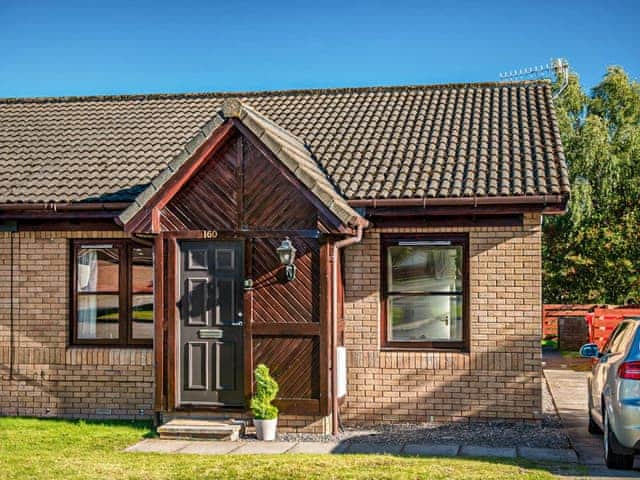 Exterior | Munro View - Silverglades Holiday Homes, Aviemore