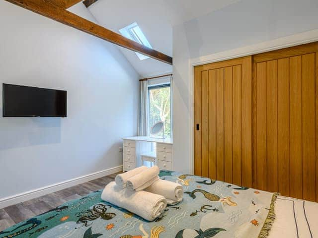 Double bedroom | The Long Barn - Brick Kiln Barn Retreats, Dilham, near North Walsham