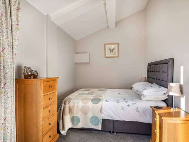 Double bedroom | Barn Owl Cottage, Wisbech