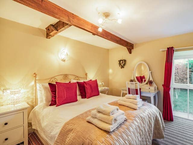 Double bedroom | Cowslip Cottage, Felton