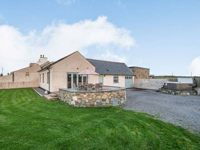 Stack View Cottage, sleeps 8 in Holyhead and Trearddur Bay.