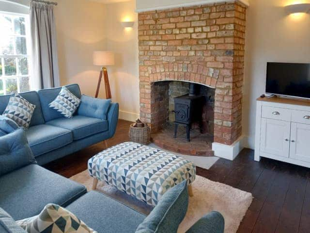 Living room | Leadenporch Farm Cottage, Deddington