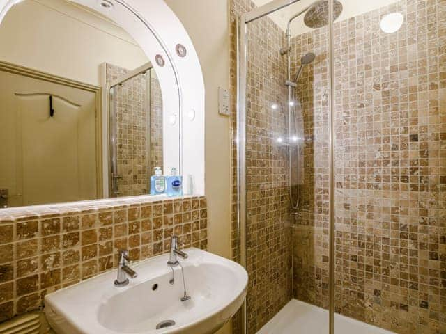 En-suite | Ladybird Cottage, Hunstanton