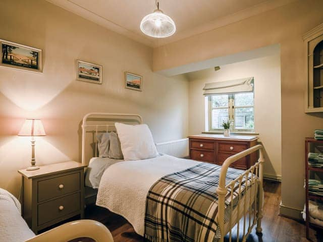 Twin bedroom | Ladybird Cottage, Hunstanton