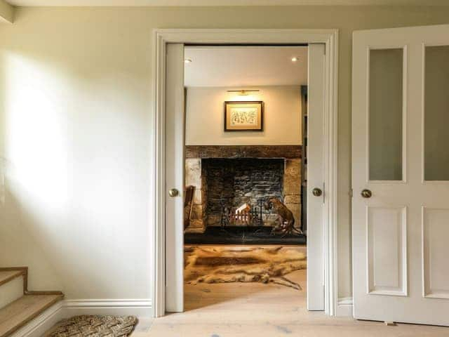 Hallway | Grove Cottage, Hazelton