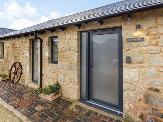 Exterior | The Grain Store - Cooks Castle Farm, Wroxall, near Ventnor