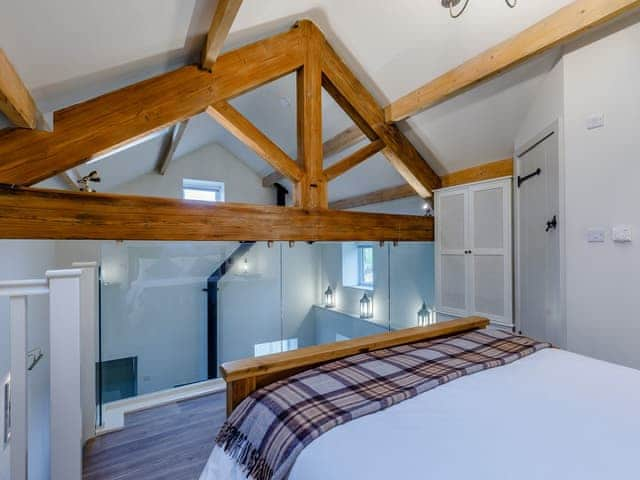 Double bedroom | Sycamore Cottage at Naze Farm - Naze Farm, Chinley