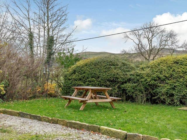 Garden | Sycamore Cottage at Naze Farm - Naze Farm, Chinley