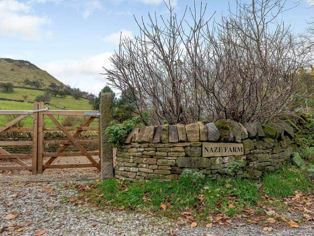 Surrounding area | Sycamore Cottage at Naze Farm - Naze Farm, Chinley