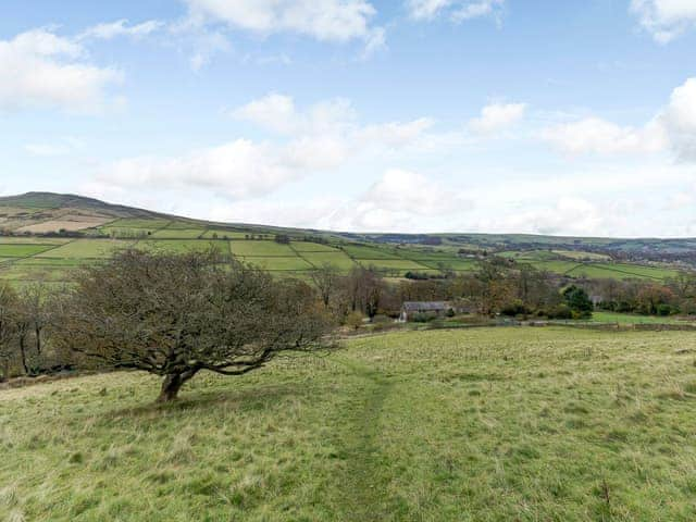 Surrounding area | Sycamore Cottage at Naze Farm - Naze Farm, Chinley