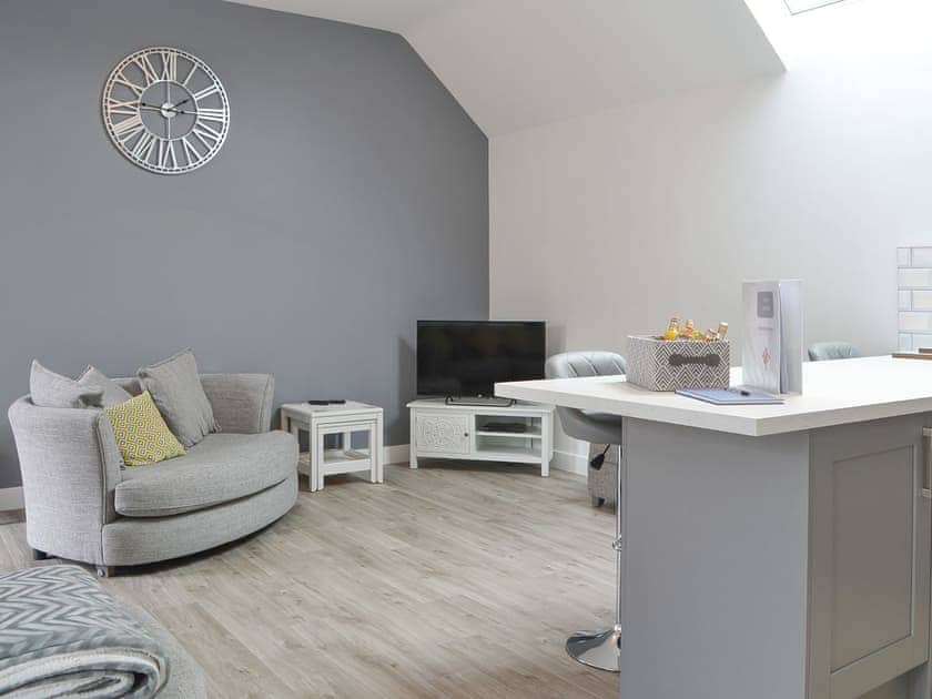 Living area | Poppy Cottage - Hoxne Cottages, Strensall, near York