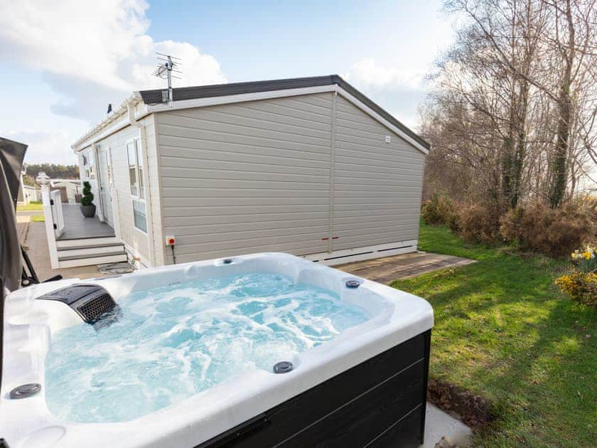 Hot tub | Suncatcher - Percy Woods Golf and Country Retreat, Swarland, near Morpeth