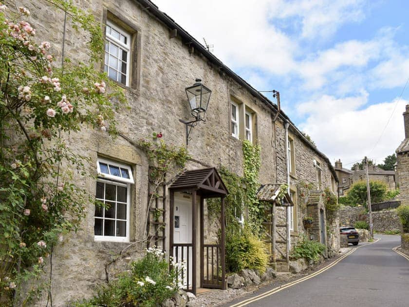 Exterior | Rose Cottage - R & R Cottages, Grassington