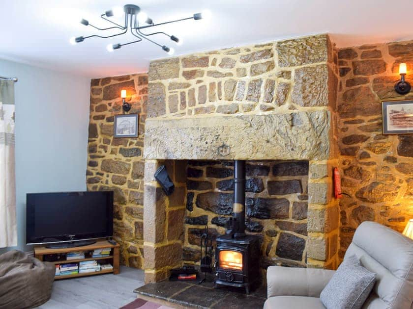 Living room/dining room | Melrose Cottage - Amble Retreats, Amble