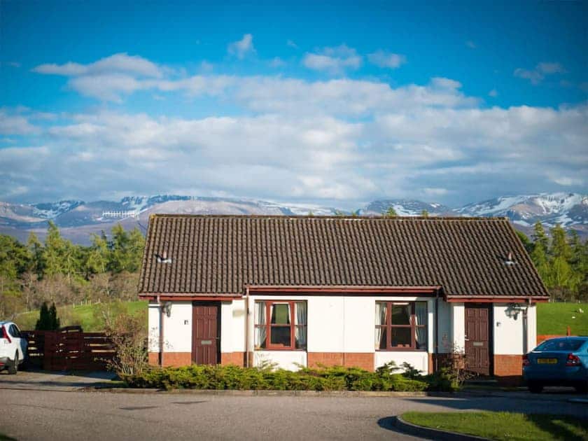 Exterior | Dalfaber View - Silverglades Holiday Homes, Aviemore